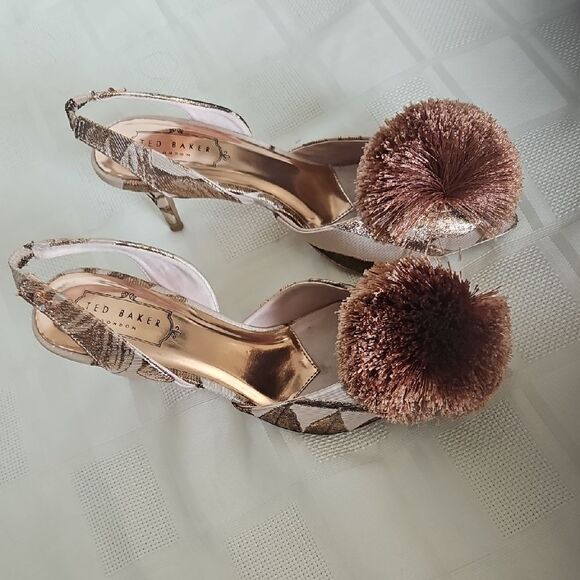 Ted Baker Tan and Brown Heels with Elegant Design - Picture 2 of 16